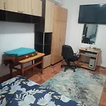 Apartamento 2 Mangalia, Parter-gradinita, 5 Min De Portul Turistic Mangalia