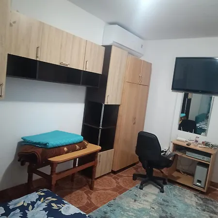 2 Mangalia, Parter-gradinita, 5 Min De Portul Turistic Apartamento *