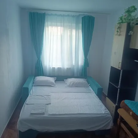 2 Mangalia, Parter-gradinita, 5 Min De Portul Turistic Apartament Mangalia